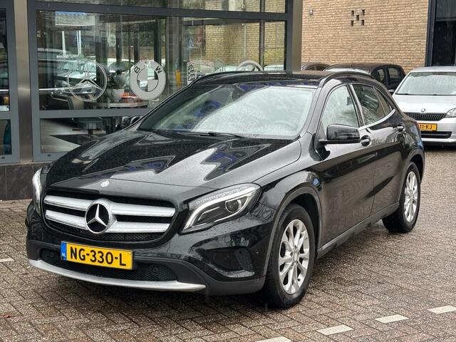 Mercedes-Benz GLA-KLASSE 180 Lease Edition Plus Automaat Navi Camera panorama Cruise Trekhaak