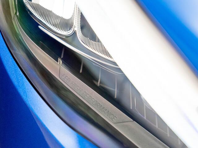 Mercedes-Benz GLA-KLASSE 250e AMG Line | Pano | HUD | Verwarmd stuurwiel | Distronic