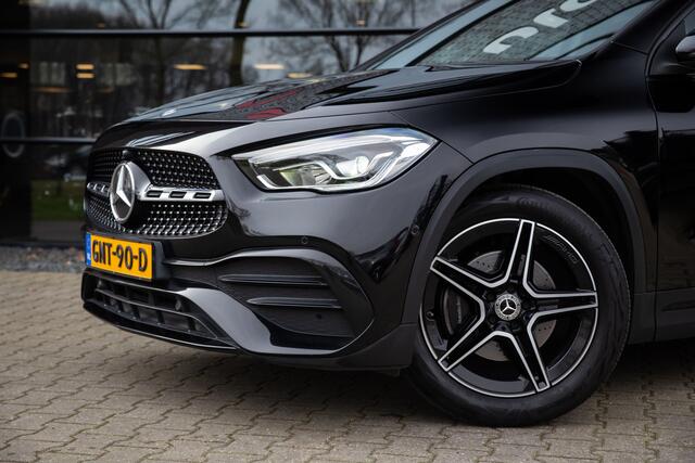 Mercedes-Benz GLA-KLASSE 200 AMG Line , Trekhaak, Achteruitrijcamera, Stoelverwarming,