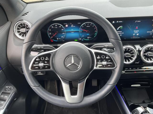 Mercedes-Benz GLA-KLASSE 250 e Progressive 18"/Trekhaak/Matrix LED/Leder/Dodehoek/360 camera/Stoelverwarming/Apple Carplay & Android