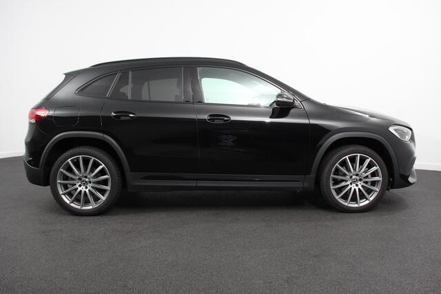 Mercedes-Benz GLA-KLASSE 250 e AMG Line Automaat PHEV Nieuw Model! | Leder | Navigatie Augmented reality | Virtual Cockpit | Handsfree electrische achterklep | Dab | Stoel verwarming | Led | Trekhaak