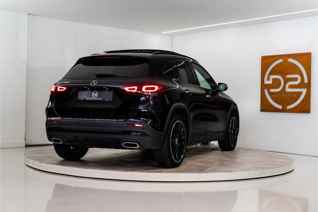 Mercedes-Benz GLA-KLASSE 250 e AMG 218PK | Pano | Sfeer | Carbon | Keyless | Stoelverw. | 12 MND Garantie