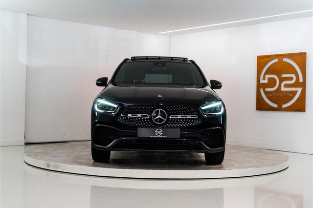 Mercedes-Benz GLA-KLASSE 250 e AMG 218PK | Pano | Sfeer | Carbon | Keyless | Stoelverw. | 12 MND Garantie