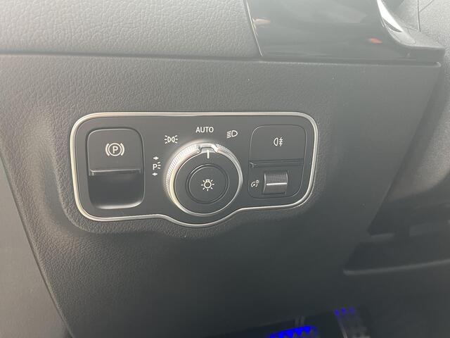 Mercedes-Benz GLA-KLASSE 200 AMG Line