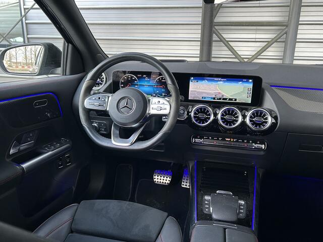 Mercedes-Benz GLA-KLASSE 250e AMG // Distronic // Headup // 360 Camera // MultiBeam // Keyless // 20" // Advanced Audio // Carplay