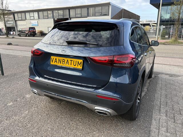 Mercedes-Benz GLA-KLASSE 250 e Business Solution Luxery Limited