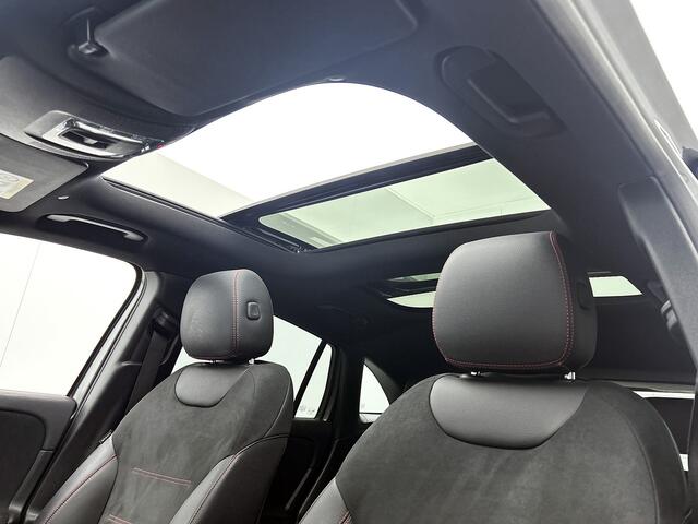 Mercedes-Benz GLA-KLASSE 250 e AMG Nightpakket | Panoramadak | Distronic | Memory | Alarm | Sfeerverlichting | Augmented Reality | MB-paasweekend