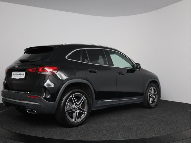 Mercedes-Benz GLA-KLASSE 250 e AMG Line | Navigatie |