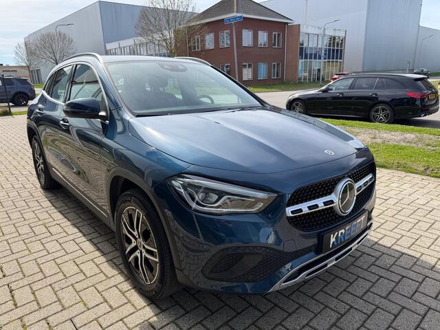 Mercedes-Benz GLA-KLASSE 250 e Business Solution Luxury Limited Assistentie pakket