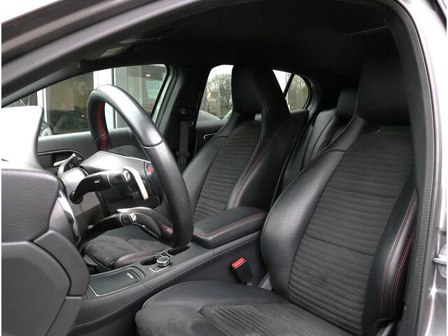 Mercedes-Benz GLA-KLASSE 180 Business Solution AMG | Camera