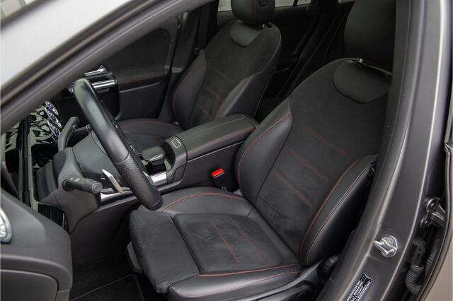 Mercedes-Benz GLA-KLASSE 250 e AMG Premium, Designo, Pano, Distronic, Nightpakket, Key-Less