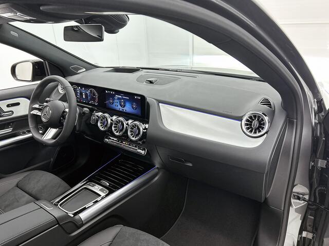 Mercedes-Benz GLA-KLASSE 250 e Business Solution AMG | Premium Plus | Nightpakket | GUARD 360 ° Plus | Burmester Surround Sound | Trekhaak | Panoramaschuifdak | 360° camera | Panoramaschuifdak | MULTIBEAM LED |