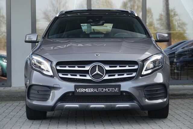 Mercedes-Benz GLA-KLASSE 180 Business Solution AMG | Panoramadak | Camera | Navi | Sfeer |