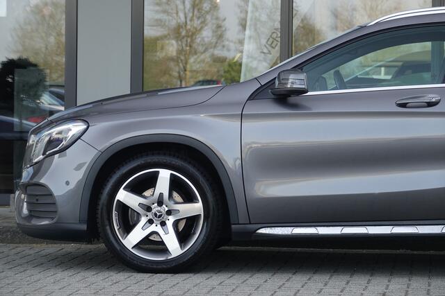 Mercedes-Benz GLA-KLASSE 180 Business Solution AMG | Panoramadak | Camera | Navi | Sfeer |