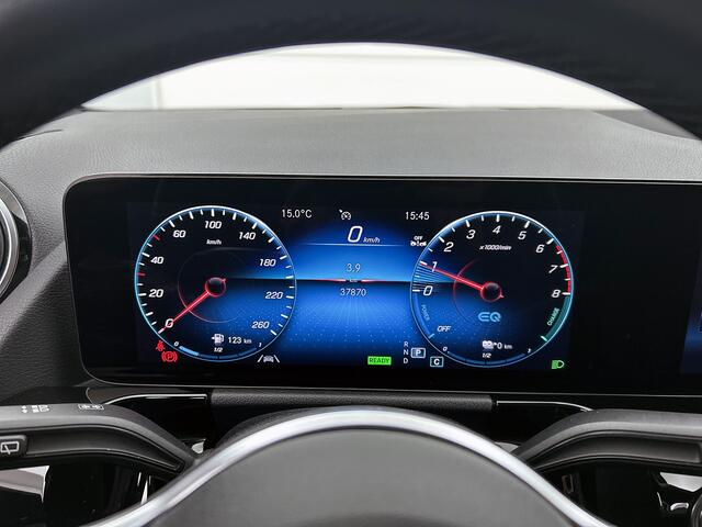 Mercedes-Benz GLA-KLASSE 250 e Luxury Line Plug-In Hybride Trekhaak | Achteruitrijcamera | Ledkoplampen | Parkeerpakket met achteruitrijcamera. Inclusief 24 maanden MB Certified garantie voor Europa.