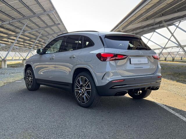 Mercedes-Benz GLA-KLASSE 250e Business Solution AMG | Night | AMG Line plus | Panoramaschuifdak | Head-Up | 360 camera | Memory stoelen |