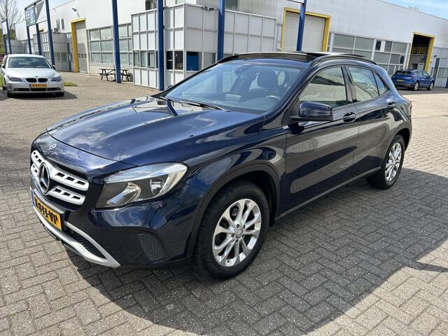 Mercedes-Benz GLA-KLASSE 200 Business 157PK PANO CARPLAY NAVI STOELVW.