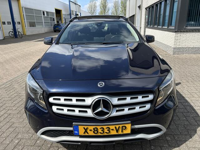 Mercedes-Benz GLA-KLASSE 200 Business 157PK PANO CARPLAY NAVI STOELVW.