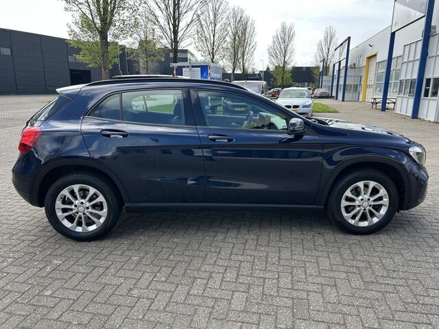 Mercedes-Benz GLA-KLASSE 200 Business 157PK PANO CARPLAY NAVI STOELVW.