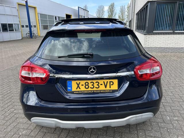 Mercedes-Benz GLA-KLASSE 200 Business 157PK PANO CARPLAY NAVI STOELVW.