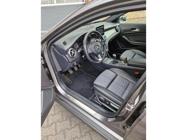 Mercedes-Benz GLA-KLASSE 180 Business Solution Mercedes-benz Gla 180