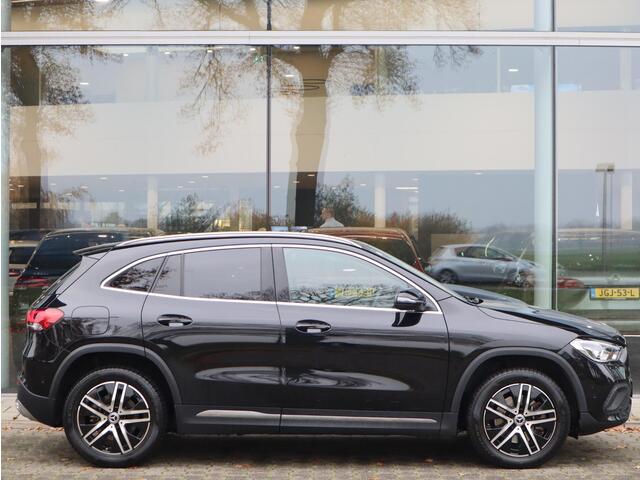 Mercedes-Benz GLA-KLASSE 250 e Star Edition