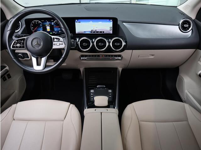 Mercedes-Benz GLA-KLASSE 250 e Star Edition