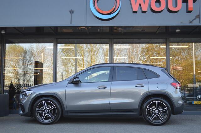Mercedes-Benz GLA-KLASSE 200 AMG Led Panorama Memory Distronic Camera 360 Augmented Pdc