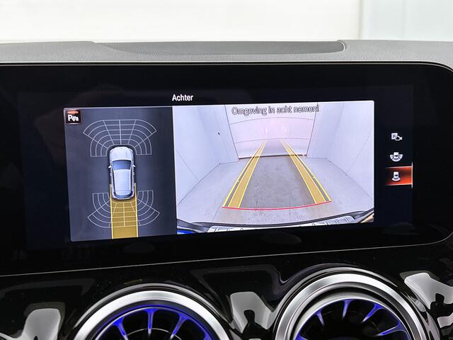 Mercedes-Benz GLA-KLASSE 250e AMG Line | Panorama schuifdak | Dodehoek assistent | Electr. stoelen met memory | Parkeerpakket met achtercamera | Spiegelpakket | Inclusief 24 maanden Mercedes-Benz Certified garantie voor Europa.