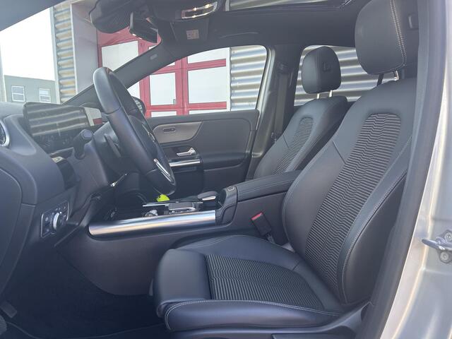 Mercedes-Benz GLA-KLASSE 250 e Luxury Line | Panoramadak | Apple Carplay | Cruise Control