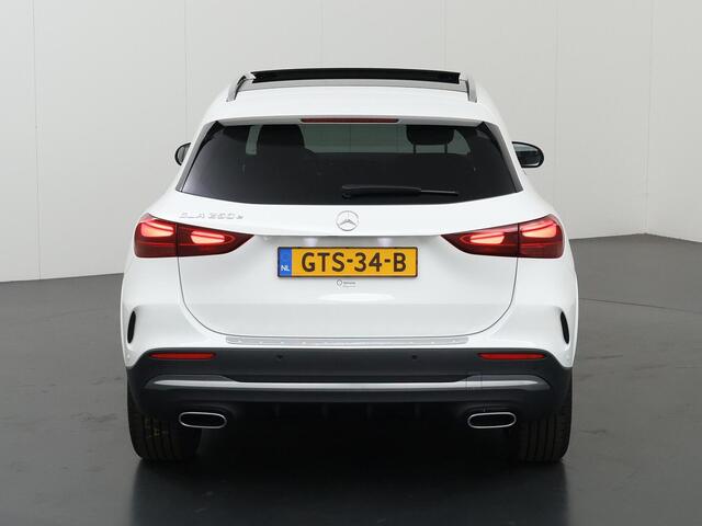 Mercedes-Benz GLA-KLASSE 250 e Star Edition AMG Line | Panoramadak | Stoelverwarming | Widescreen | Achteruitrijcamera |