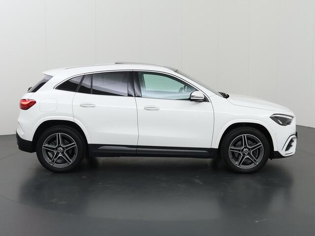Mercedes-Benz GLA-KLASSE 250 e Star Edition AMG Line | Panoramadak | Stoelverwarming | Widescreen | Achteruitrijcamera |
