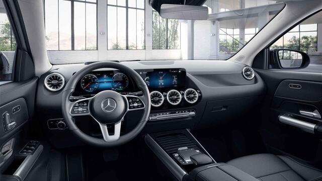 Mercedes-Benz GLA-KLASSE 250 e Business Solution AMG Limited | Night | Trekhaak | Headup | Memory | Panoramadak | Widescreen |