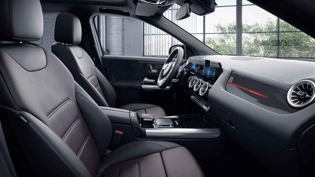 Mercedes-Benz GLA-KLASSE 250 e AMG Line | Premium plus | Edition one | Panoramadak | Night pakket | Headup | Memory |