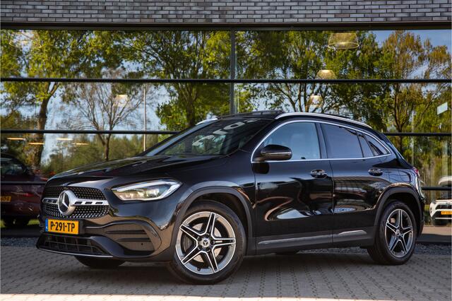 Mercedes-Benz GLA-KLASSE 250 e Business Solution AMG Limited , Panoramadak, Adap. cruise, Trekhaak,