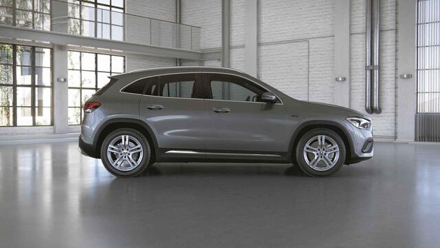 Mercedes-Benz GLA-KLASSE 250 e Style | Stoelverwarming | Widescreen | Achteruitrijcamera | 18" lichtmetalen velgen |