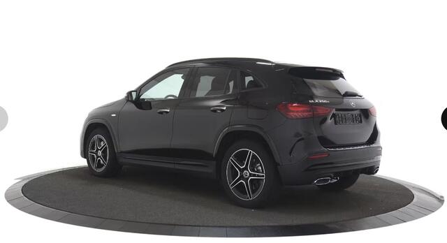 Mercedes-Benz GLA-KLASSE 250 e AMG Line Black Optiek / Sfeerverlichting / Stoelverwarming / Camera