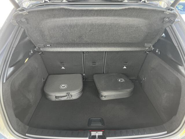 Mercedes-Benz GLA-KLASSE 250 e AMG Line | Easy Pack | Trekgewicht 1.800 kg |