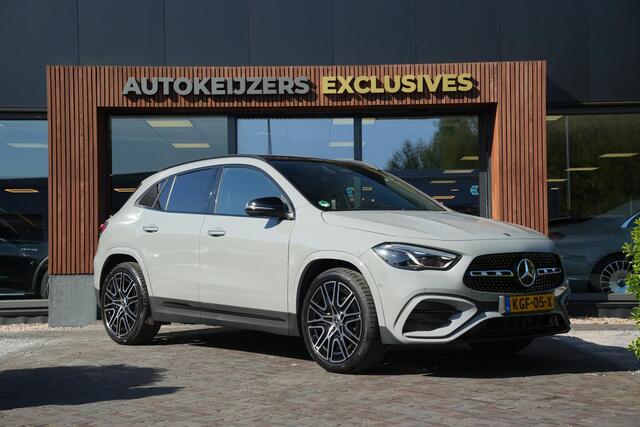 Mercedes-Benz GLA-KLASSE 200 AMG Line Panoramadak Adapt. Cruise AMG Pakket Ambient Wide Screen