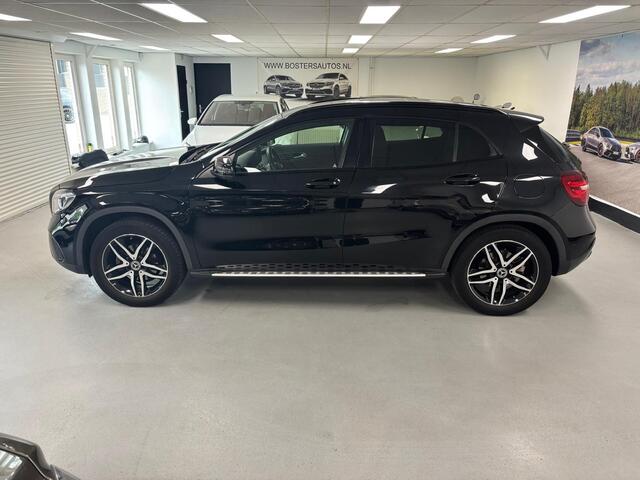 Mercedes-Benz GLA-KLASSE 180 Premium Panorama 360 camera Memory Trekhaak Leer Led