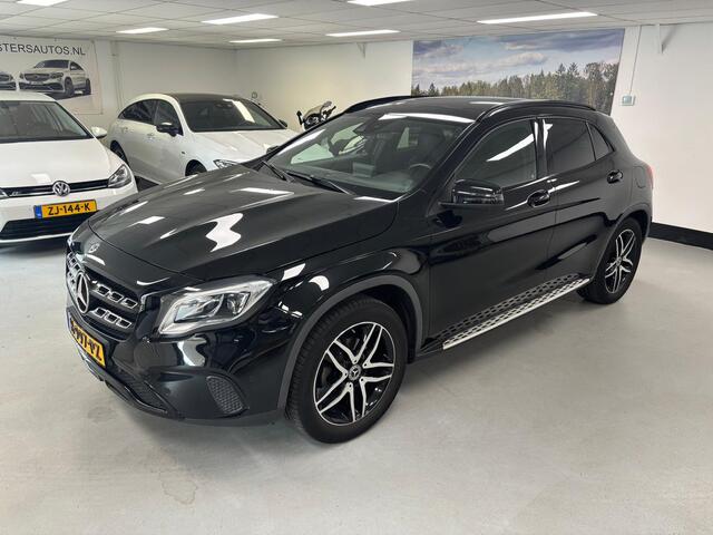 Mercedes-Benz GLA-KLASSE 180 Premium Panorama 360 camera Memory Trekhaak Leer Led