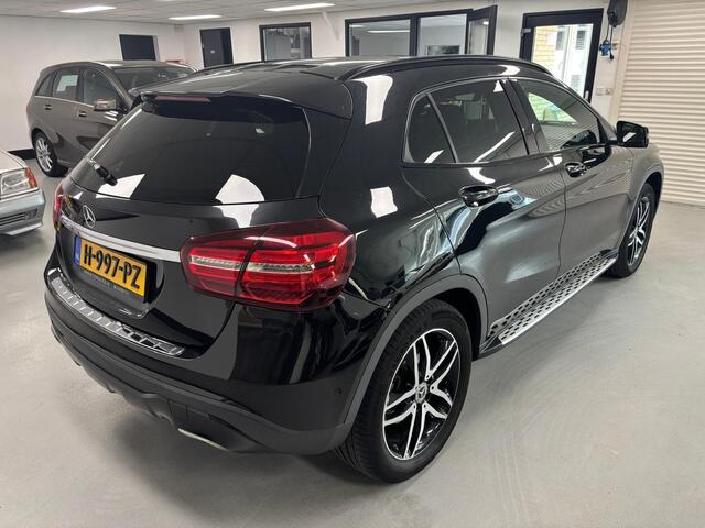 Mercedes-Benz GLA-KLASSE 180 Premium Panorama 360 camera Memory Trekhaak Leer Led