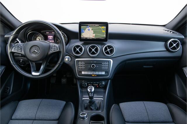 Mercedes-Benz GLA-KLASSE 180 Business Solution Camera, Navi, PDC 2018