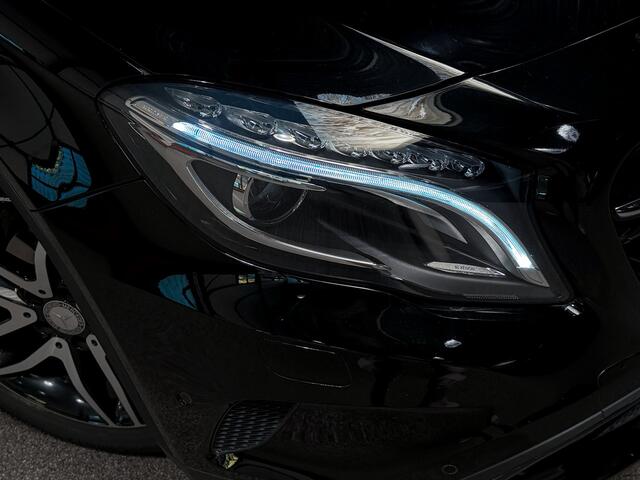 Mercedes-Benz GLA-KLASSE GLA180 Urban Trekhaak|Keyless|Camera|Sfeerverlichting|