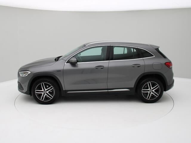 Mercedes-Benz GLA-KLASSE 250 e Progressive Camera, Carplay, Sfeerverlichting, Stoelverwarming