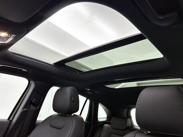 Mercedes-Benz GLA-KLASSE 250 4MATIC AMG Line | Panoramadak | Head Up Display | Distronic | Memory | 360° Camera | Alarm | Sfeerverlichting | Inclusief 24 maanden Mercedes-Benz Certified garantie voor Europa.