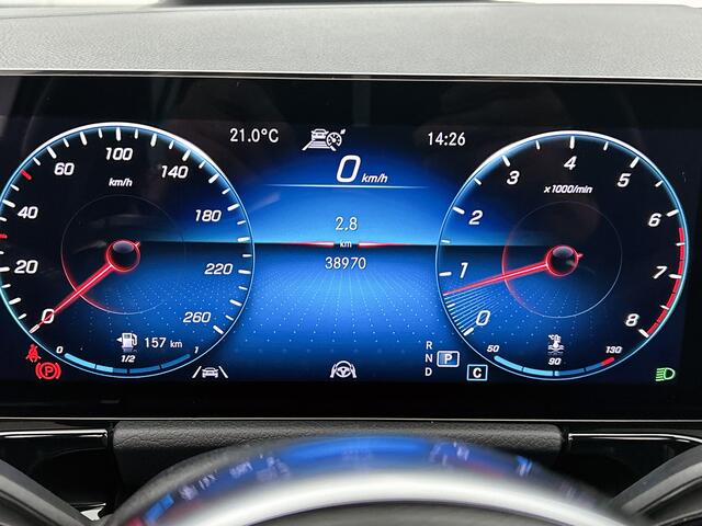 Mercedes-Benz GLA-KLASSE 250 4MATIC AMG Line | Panoramadak | Head Up Display | Distronic | Memory | 360° Camera | Alarm | Sfeerverlichting | Inclusief 24 maanden Mercedes-Benz Certified garantie voor Europa.