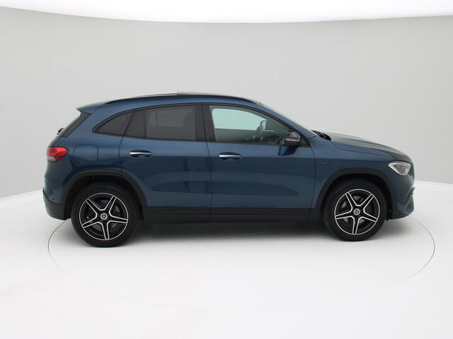 Mercedes-Benz GLA-KLASSE 250 e AMG Pano, Memory, Distronic, Camera