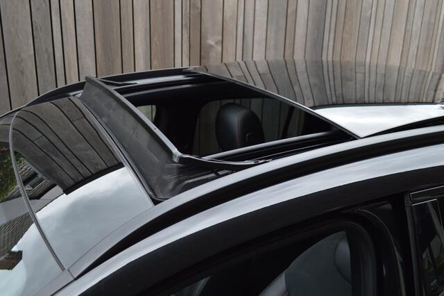 Mercedes-Benz GLA-KLASSE 250 e AMG Multibeam Panorama Memory Distronic Camera 360 Head-up Keyless Pdc