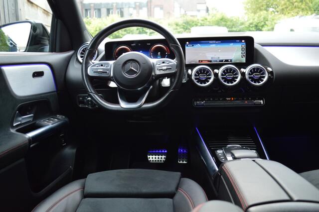 Mercedes-Benz GLA-KLASSE 250 e AMG Multibeam Panorama Widescreen Sfeer Camera Trekh Pdc